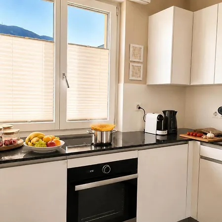 Stellina - Steps From Lido & Promenade - Balcony & Free Garage * Ascona