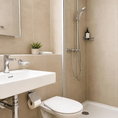 Apartment Stellina - Steps From Lido & Promenade - Balcony & Free Garage